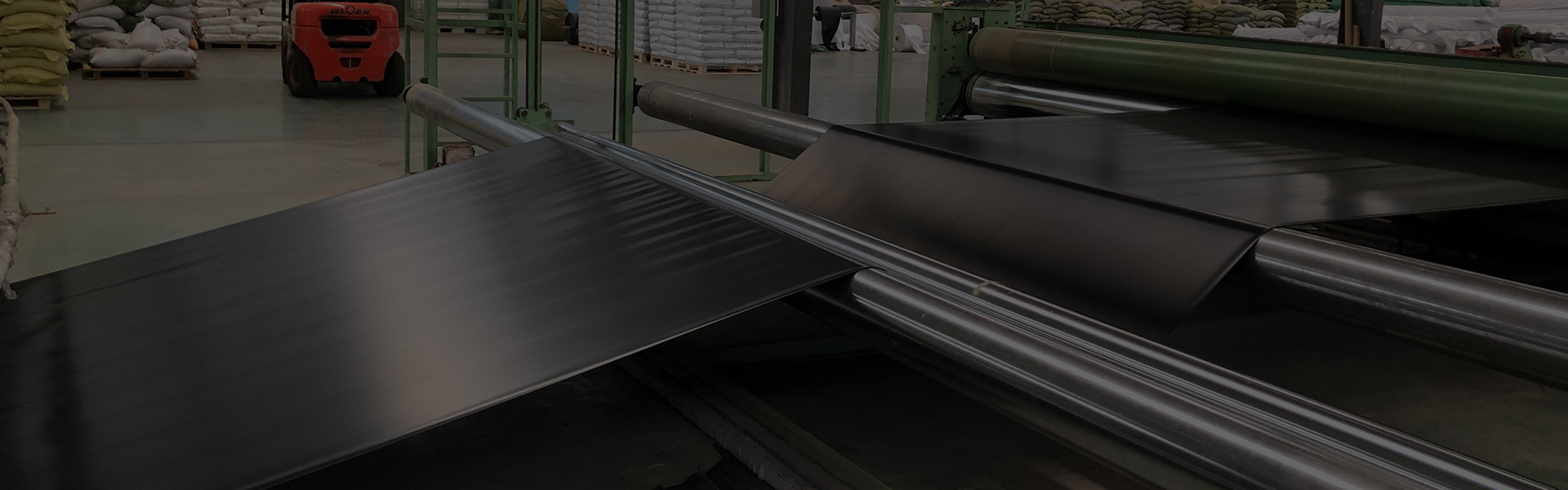 塑料土工格柵可以和什么搭配使用呢？