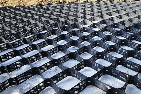 土工格室的規(guī)格 第2張