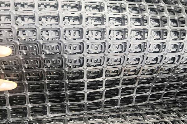 經(jīng)編滌綸土工格柵在土壤中的作用及應(yīng)用探析 第1張