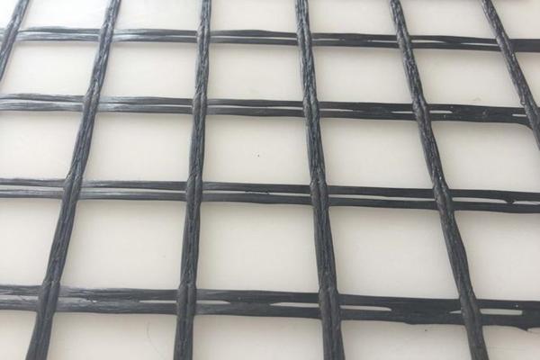 玻璃纖維土工格柵的制造過程揭秘 第2張