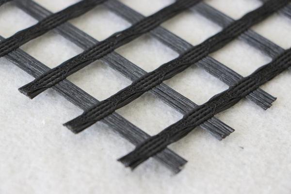 玻璃纖維土工格柵的制造過程揭秘 第3張