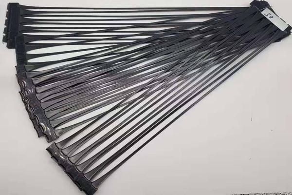 pp-pe單向拉伸塑料土工格柵:作用與應(yīng)用解析 第1張