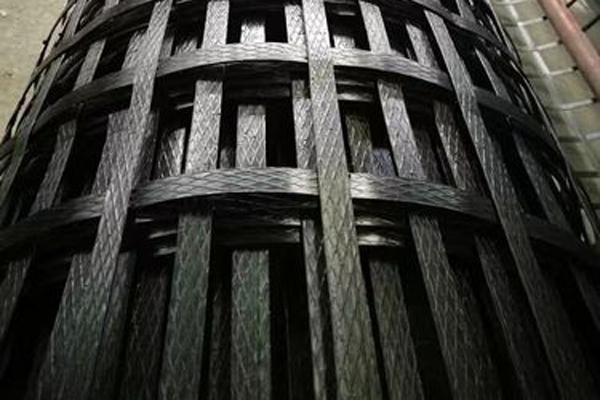 土工格柵施工時規(guī)格如何選擇？從材料到尺寸，完全解讀！  第3張