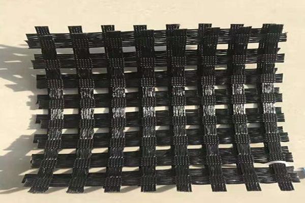 聚酯格柵施工方法解析:全面了解施工過程及技巧 第3張