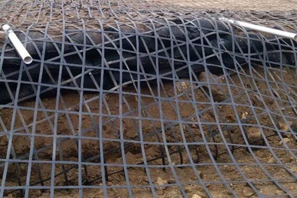 路基土工格柵的固定方式有哪些？  第3張