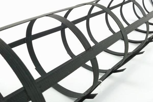 凸結(jié)點(diǎn)鋼塑土工格柵的生產(chǎn)過程揭秘  第3張