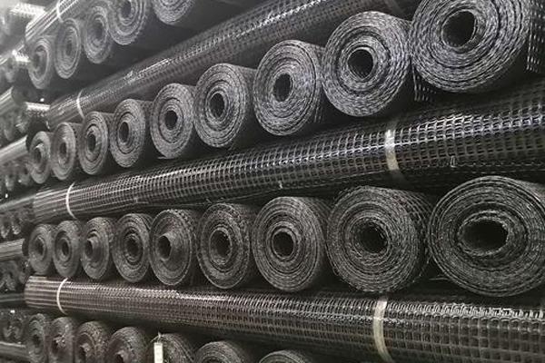 土工格柵施工質(zhì)量的影響因素分析及解決方法  第3張