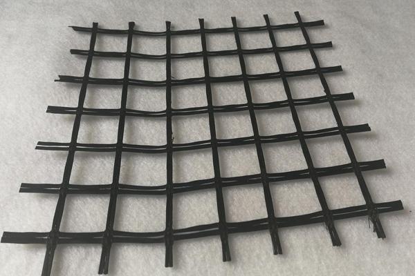 工程項(xiàng)目中土工格柵正確使用方法解析  第3張