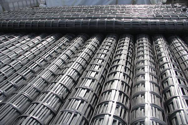 雙向土工格柵：縱橫向受力區(qū)別揭秘  第3張