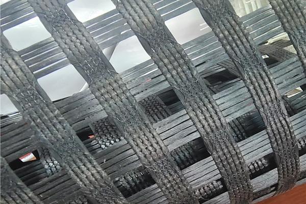 經(jīng)編滌綸土工格柵施工指南  第2張