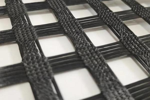 土工格柵在路面中具體起哪些作用呢？  第1張