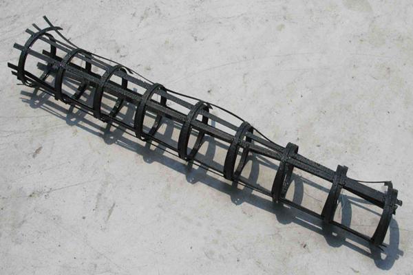 鋼塑土工格柵在復(fù)雜地質(zhì)條件下路基穩(wěn)定性解決方案  第2張