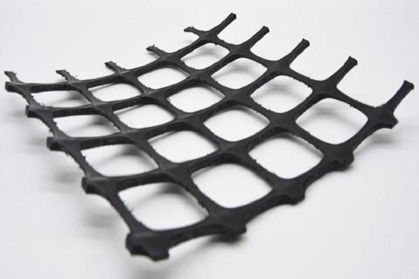 塑料土工格柵在現(xiàn)代路基工程中的關(guān)鍵應(yīng)用  第1張