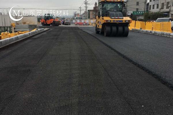 路基土工格柵施工照片真實(shí)  第3張