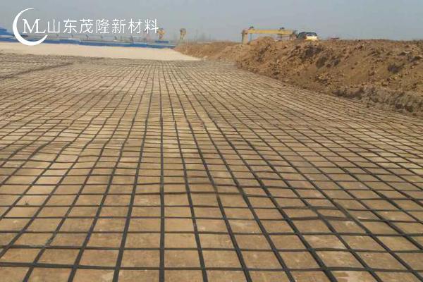 路基土工格柵施工照片真實(shí)  第9張