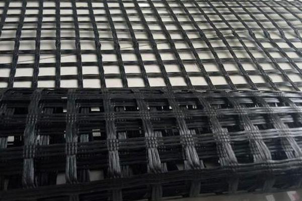 土工格柵網(wǎng)眼尺寸用途有哪些  第2張