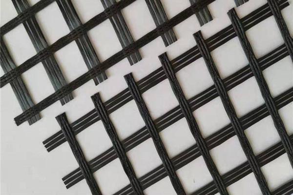 土工格柵插釘方法 第3張