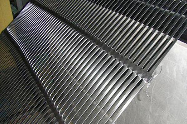 高韌性聚酯紗線集束土工格柵與單向塑料土工格柵的區(qū)別有哪些  第2張